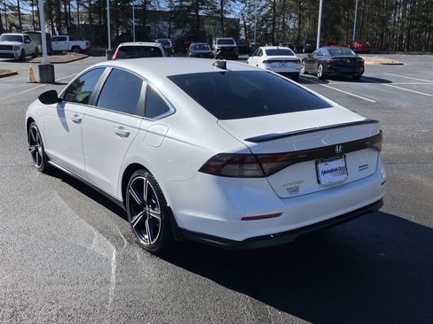 Certified 2025 Honda Accord Sport image 8