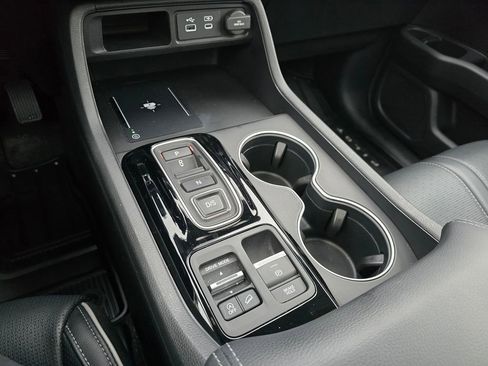 Certified 2024 Honda Pilot Elite image 23