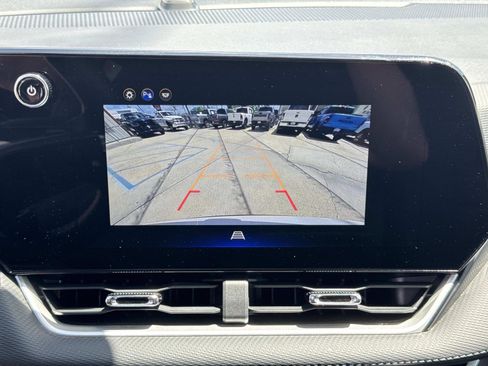 Used 2025 Chevrolet Equinox LT image 25