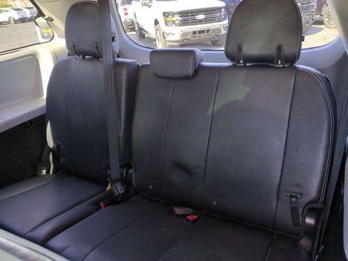 Used 2018 Toyota Sienna SE image 34