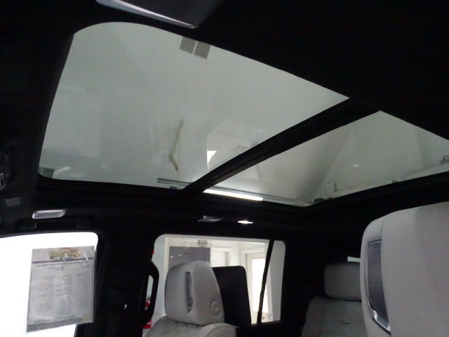 Used 2025 Cadillac Escalade ESV Sport Platinum AWD/4WD image 12
