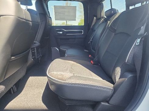 New 2026 RAM 2500 Laramie AWD/4WD image 22