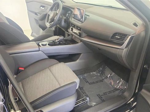 Used 2023 Nissan Rogue SV AWD/4WD image 29