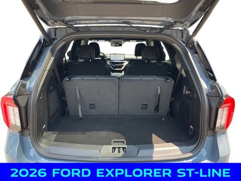 New 2026 Ford Explorer ST-Line w/ ST-Line Street Pack AWD/4WD image 5