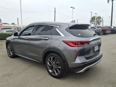 Used 2019 INFINITI QX50 Essential w/ Sensory Package FWD image 10