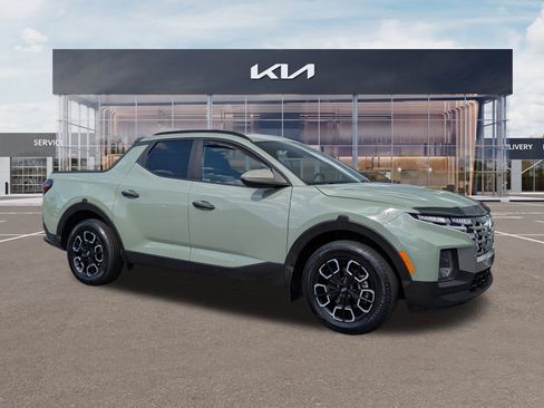 Used 2024 Hyundai Santa Cruz SEL w/ Activity Package FWD image 2