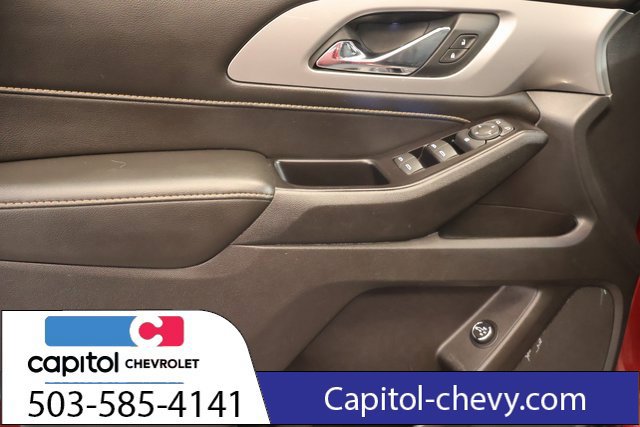 Used 2018 Chevrolet Traverse LT AWD/4WD image 11
