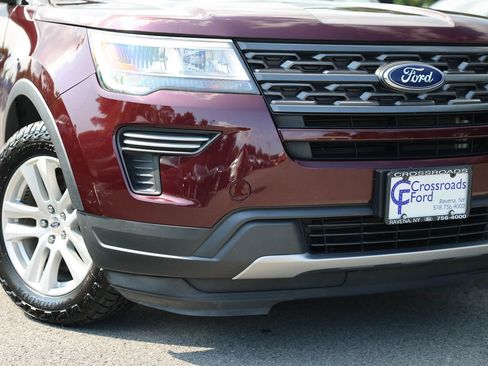 Certified 2018 Ford Explorer XLT AWD/4WD image 33