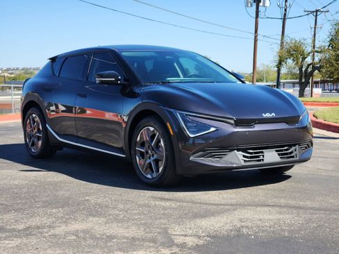 New 2025 Kia EV6 Light image 3
