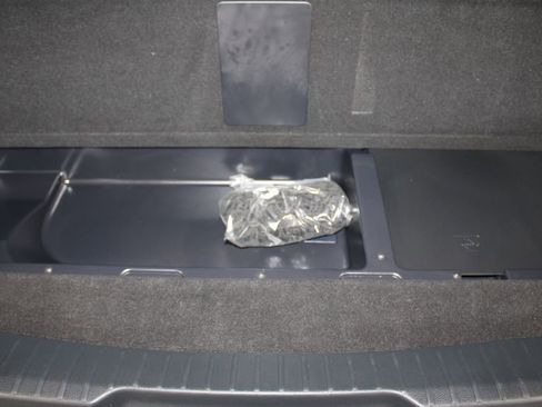 Used 2023 Ford Expedition Max Platinum image 18