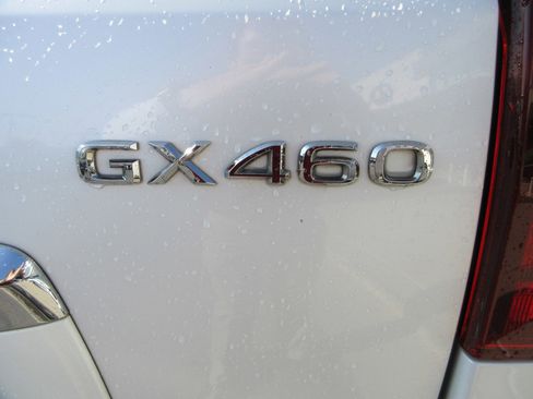 Used 2017 Lexus GX 460 Premium AWD/4WD image 8