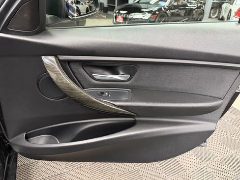 Used 2018 BMW 320i Sedan RWD image 53