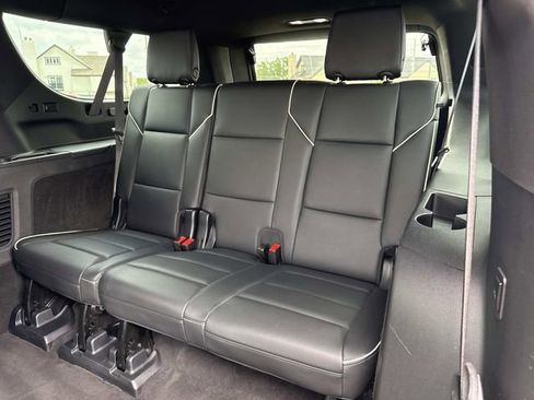 Used 2023 Cadillac Escalade ESV Sport AWD/4WD image 14