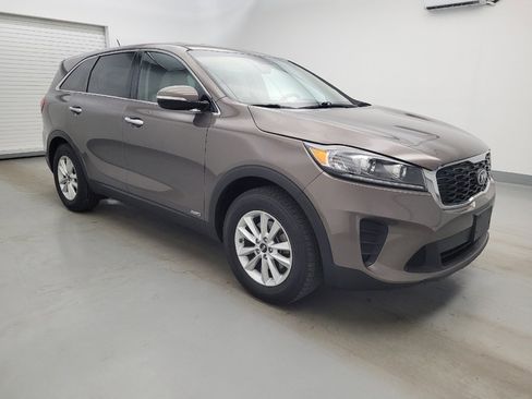 Used 2019 Kia Sorento LX AWD/4WD image 11