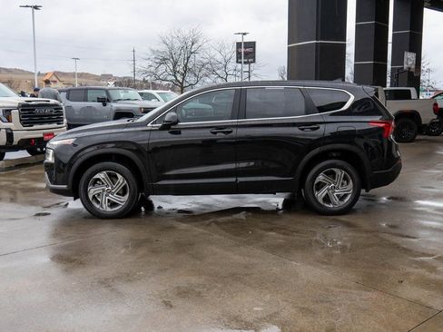 Used 2023 Hyundai Santa Fe SE image 4