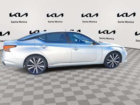 Used 2020 Nissan Altima 2.5 SR image 4