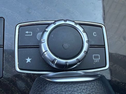 Used 2016 Mercedes-Benz E 350 4MATIC Sedan image 20