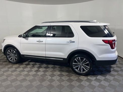 Used 2017 Ford Explorer Platinum image 5