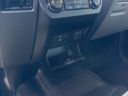 Used 2017 Ford F550 4x4 Crew Cab Super Duty w/ Power Equipment Group image 24