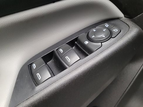 Used 2019 Chevrolet Equinox LT w/ Sun & Navigation Package AWD/4WD image 27
