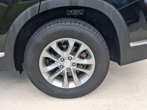 Used 2020 Hyundai Santa Fe SE FWD image 4