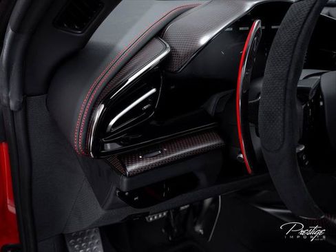 Used 2025 Ferrari Purosangue AWD/4WD image 40