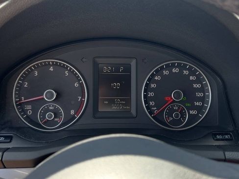 Used 2010 Volkswagen Jetta SE FWD image 15