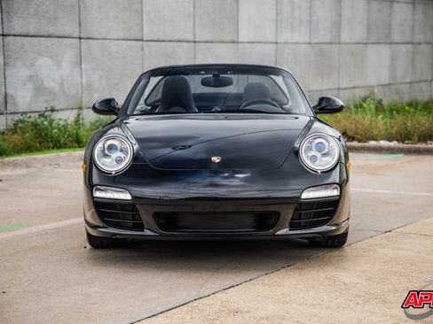 Used 2010 Porsche 911 Carrera RWD image 13
