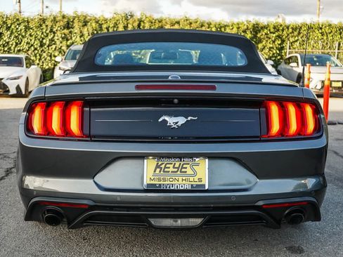 Used 2020 Ford Mustang Premium image 7