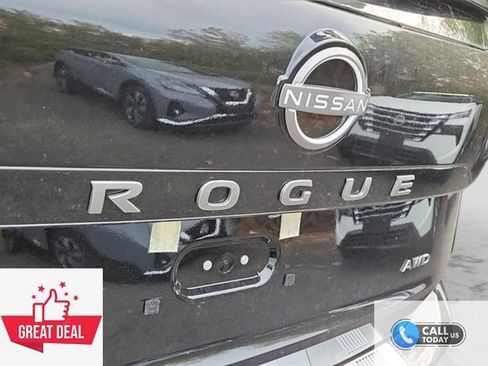 New 2025 Nissan Rogue SV AWD/4WD image 3