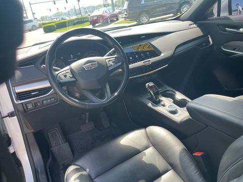 Used 2023 Cadillac XT4 Premium Luxury w/ LPO, ONYX Package AWD/4WD image 31