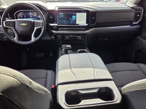 Used 2025 Chevrolet Silverado 1500 LT w/ Z71 Off-Road Package AWD/4WD image 17