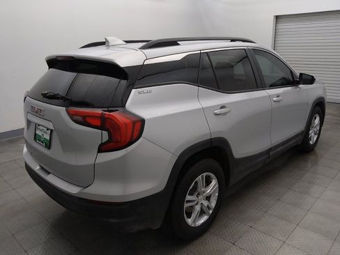 Used 2021 GMC Terrain SLE w/ Driver Convenience Package FWD image 9
