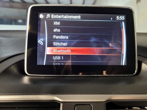 Used 2014 MAZDA MAZDA3 i Grand Touring image 33