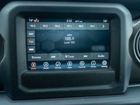 Used 2021 Jeep Wrangler Unlimited Sport image 16