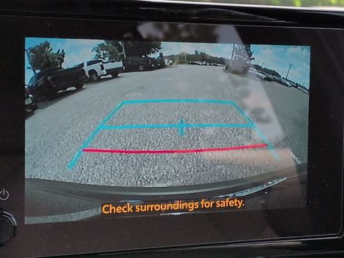 Used 2026 Toyota Corolla Cross LE FWD image 16