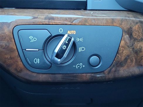 Used 2017 Audi A4 2.0T Premium Plus w/ Premium Plus Package image 30