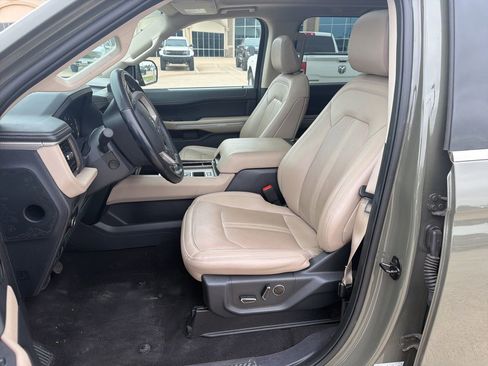 Used 2024 Ford Expedition Max Limited RWD image 27