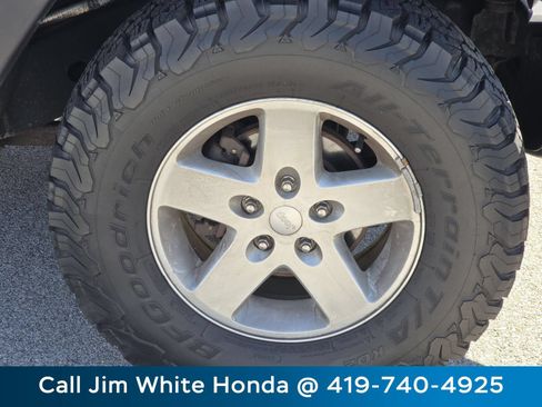 Used 2016 Jeep Wrangler Sport w/ Quick Order Package 23S AWD/4WD image 11