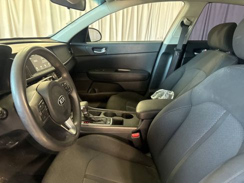 Used 2018 Kia Optima LX FWD image 14