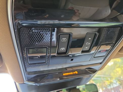 Certified 2023 Land Rover Range Rover SE AWD/4WD image 28