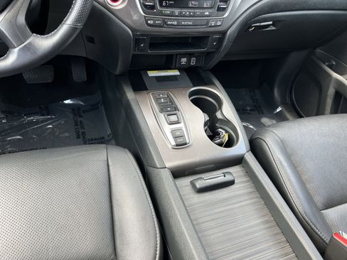 Used 2023 Honda Passport EX-L image 22
