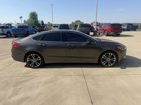 Used 2017 Ford Fusion Titanium AWD/4WD image 4