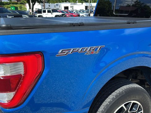 Used 2021 Ford F150 Lariat w/ Equipment Group 502A High AWD/4WD image 11