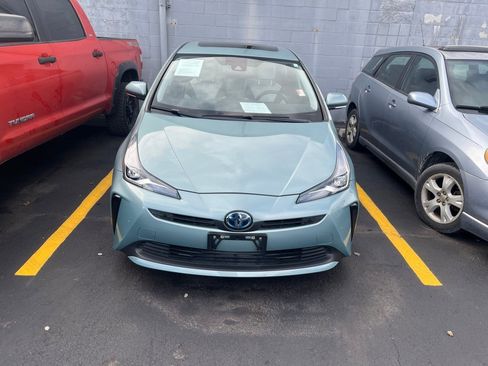 Certified 2021 Toyota Prius Limited w/ Premium Convenience Package image 2