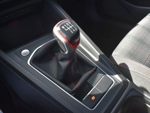 Used 2022 Volkswagen GTI S image 24