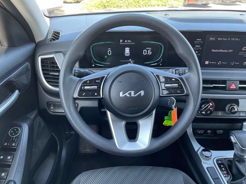 Certified 2026 Kia Seltos LX AWD/4WD image 14