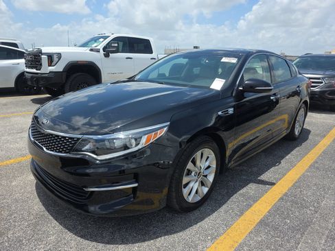 Used 2016 Kia Optima EX w/ Premium Package FWD image 2