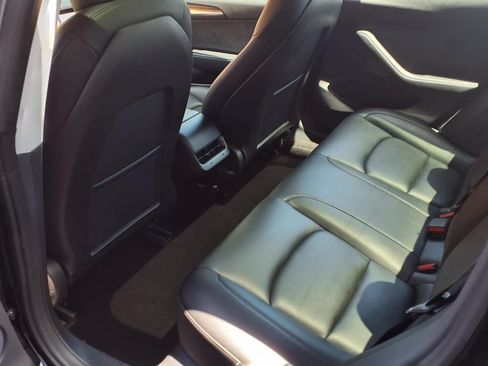 Used 2021 Tesla Model 3 Standard Range Plus RWD image 20