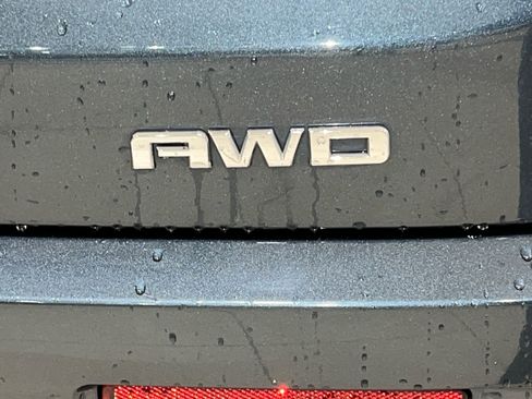 Used 2019 GMC Acadia Denali w/ Technology Package image 11